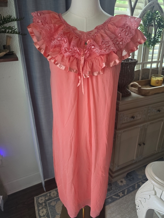 Other - Coral Vintage Night Gown